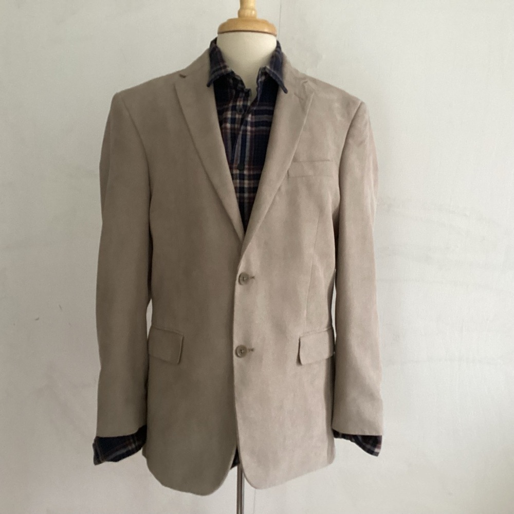 Jean-Paul Germain Tannish Gray TwoButton NotchCollar Microfiber Blazer Size 40R
